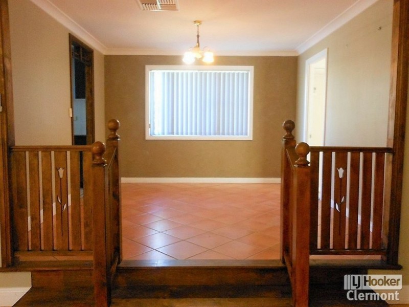 5 Herring Court, Clermont QLD 4721