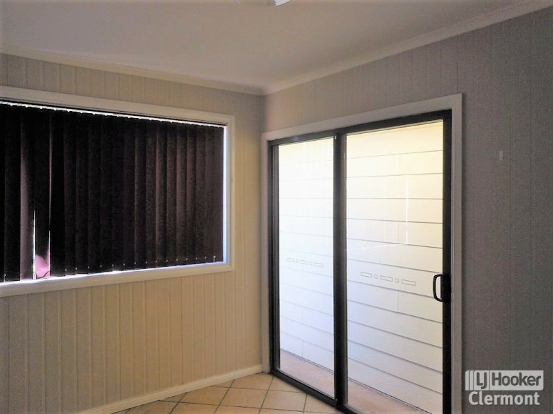 5 Herring Court, Clermont QLD 4721