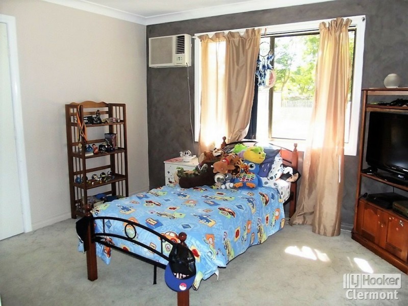 5 Herring Court, Clermont QLD 4721