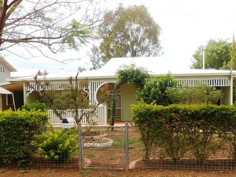 73 Box Street, Clermont QLD 4721