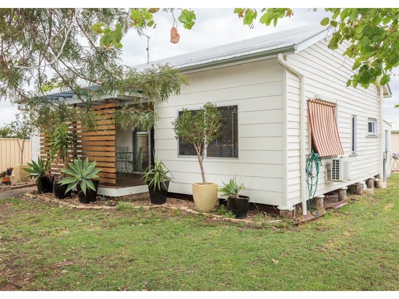 36 Monash Street, Clermont QLD 4721