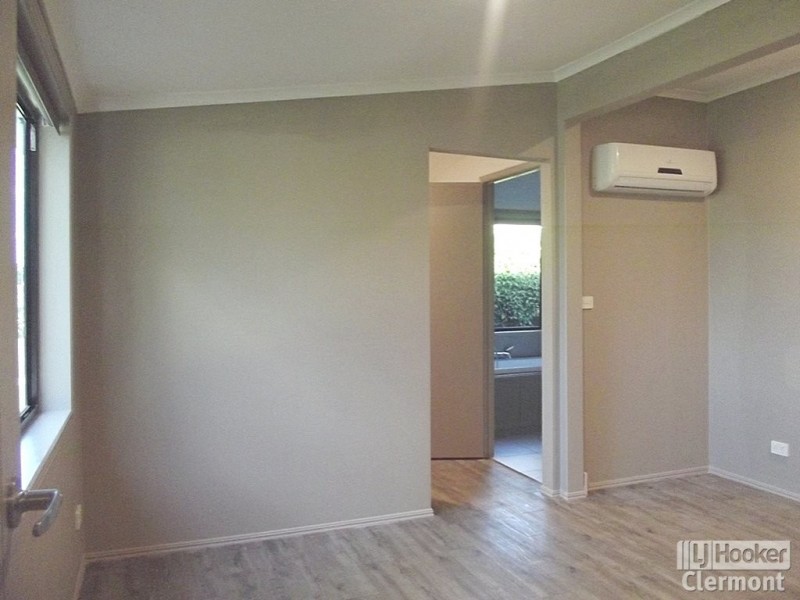 25 Jellicoe Street, Clermont QLD 4721