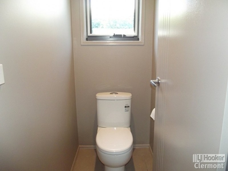 25 Jellicoe Street, Clermont QLD 4721