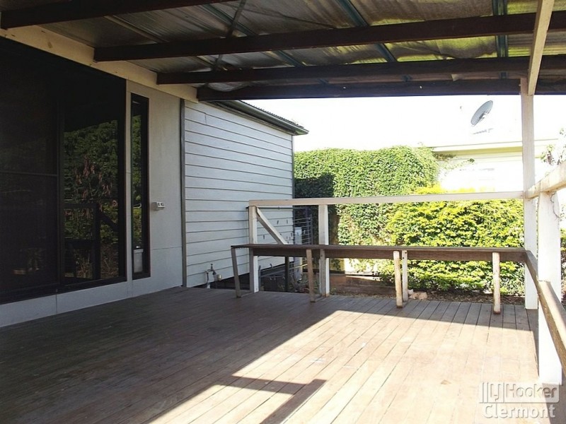 25 Jellicoe Street, Clermont QLD 4721