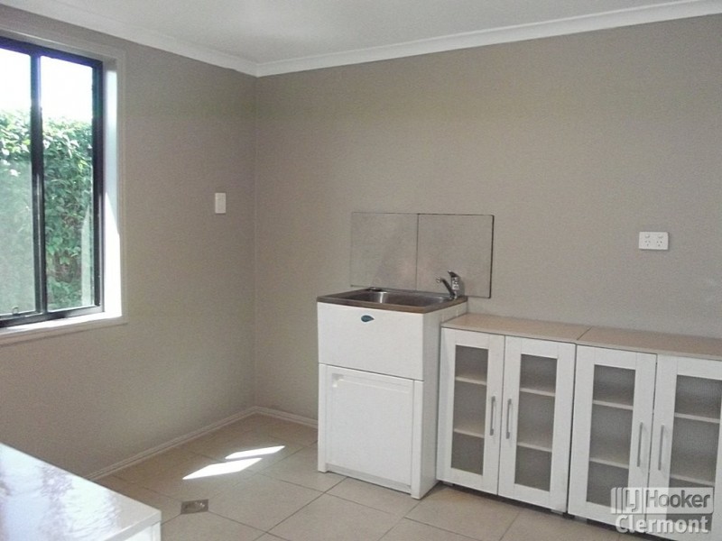 25 Jellicoe Street, Clermont QLD 4721
