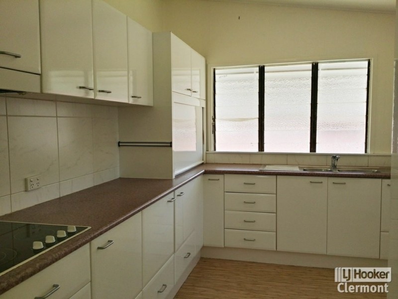 30 Monash Street, Clermont QLD 4721