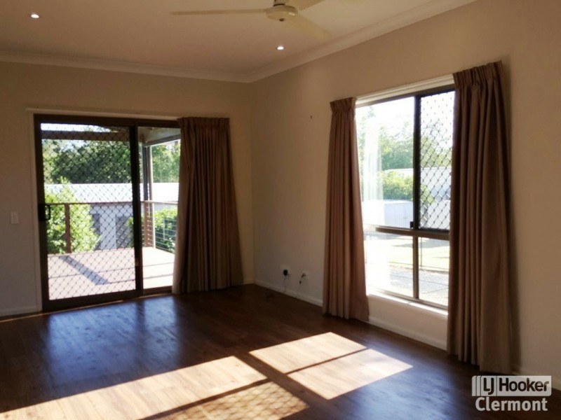 48 Mimosa Street, Clermont QLD 4721