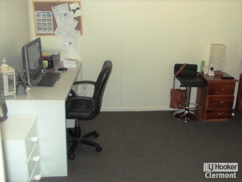 39 Haig Street, Clermont QLD 4721