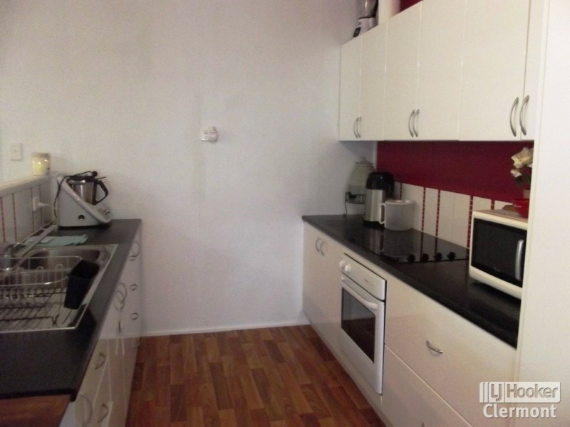 28 Beatty Street, Clermont QLD 4721