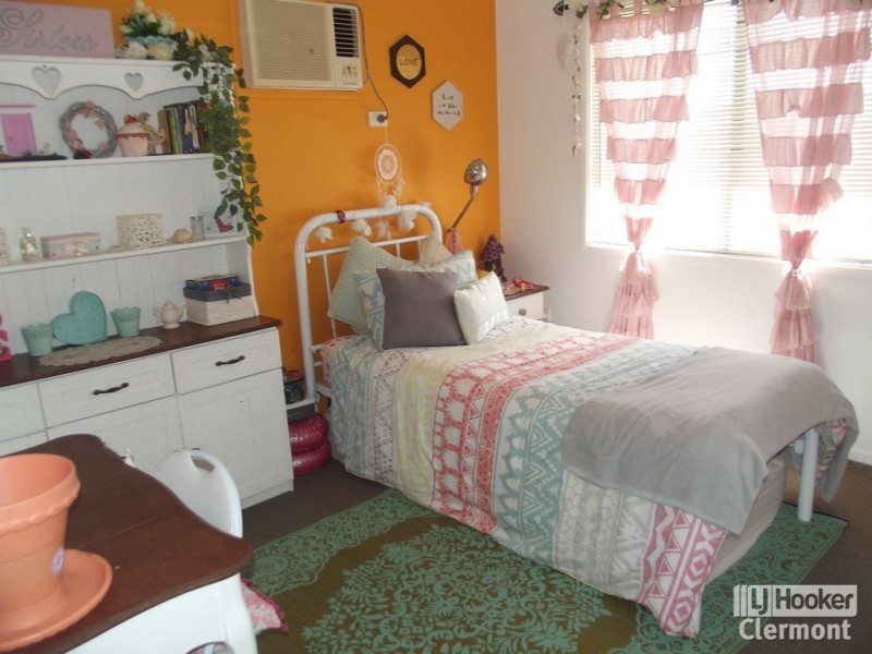 28 Beatty Street, Clermont QLD 4721