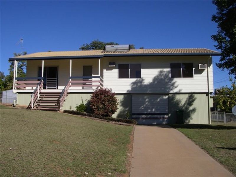 29 Blair Street, Clermont QLD 4721