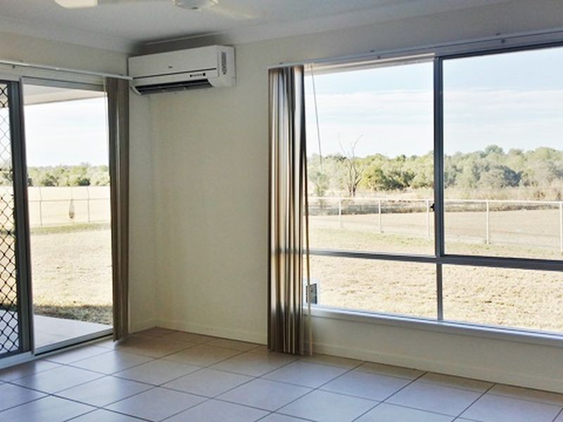 13 Scotts Peak Drive, Capella QLD 4723