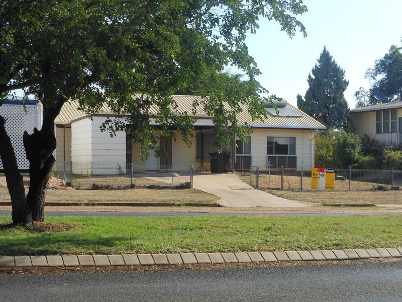 65 Box Street, Clermont QLD 4721