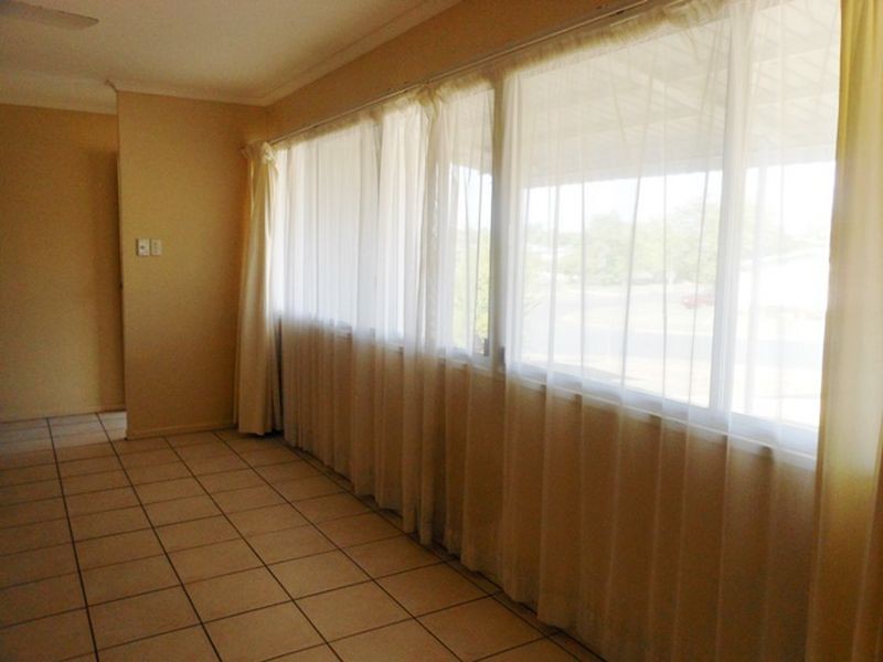 3 Collins Street, Clermont QLD 4721