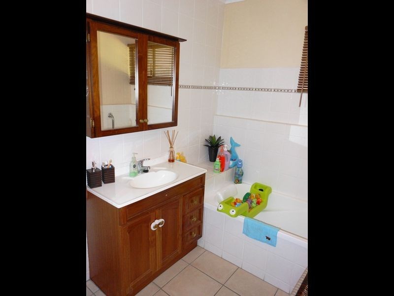 3 Collins Street, Clermont QLD 4721