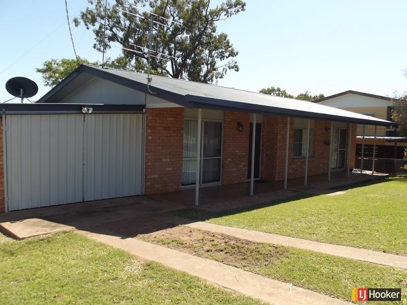 8 Blamey Street, Clermont QLD 4721