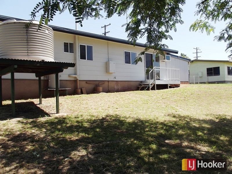 8 Blamey Street, Clermont QLD 4721