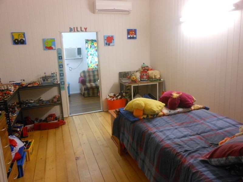 44 Mimosa Street, Clermont QLD 4721