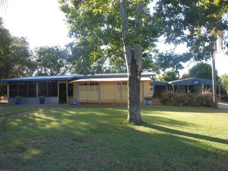 18 Mistletoe Street, Clermont QLD 4721