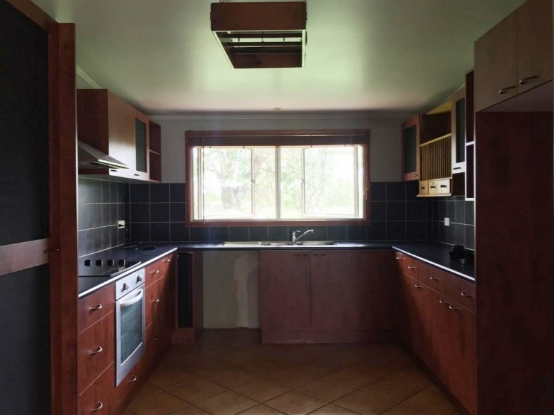 18 Mistletoe Street, Clermont QLD 4721