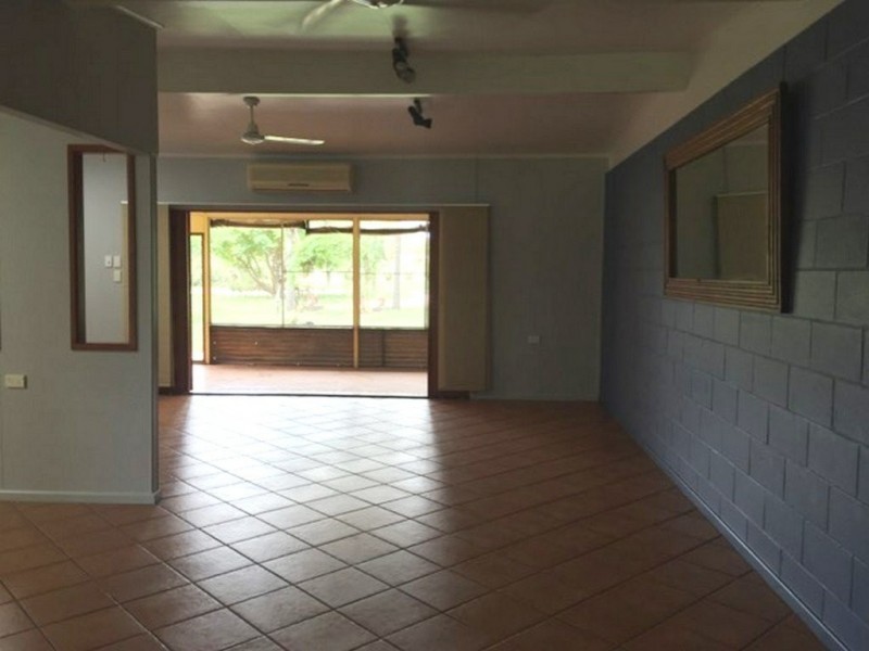 18 Mistletoe Street, Clermont QLD 4721