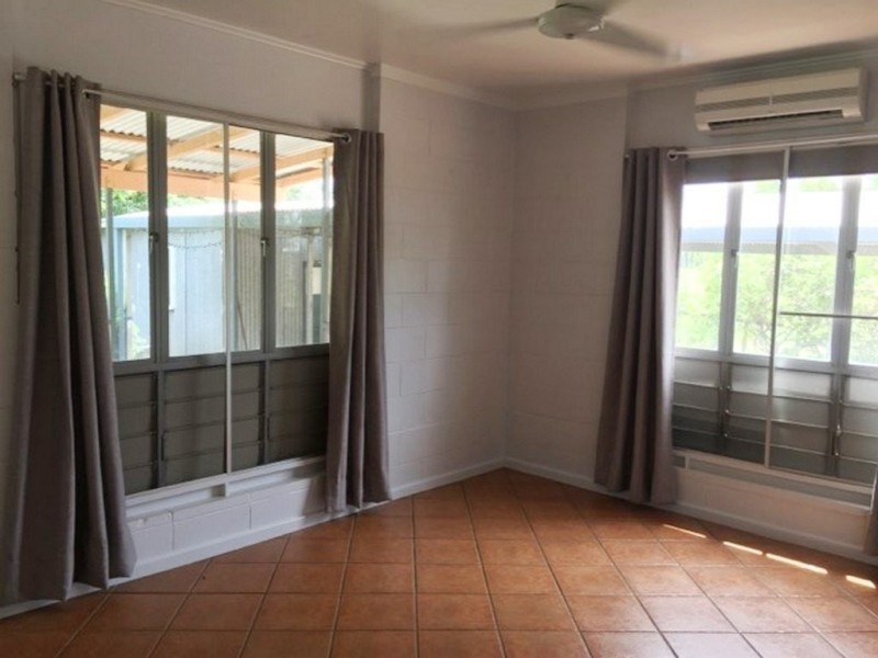 18 Mistletoe Street, Clermont QLD 4721