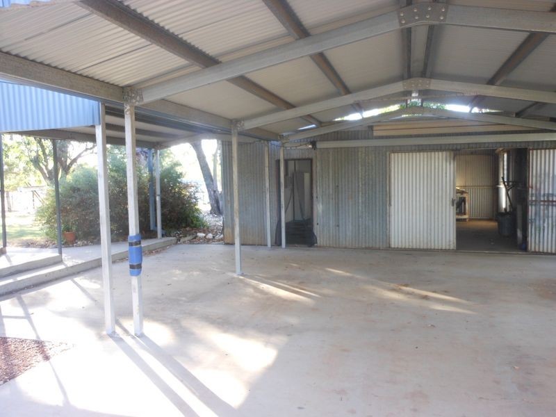 18 Mistletoe Street, Clermont QLD 4721