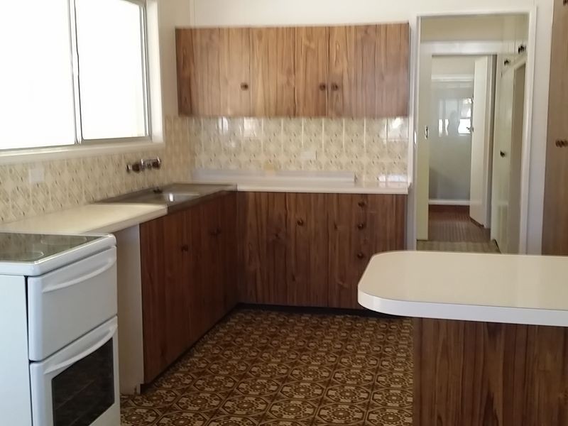 30 Box Street, Clermont QLD 4721