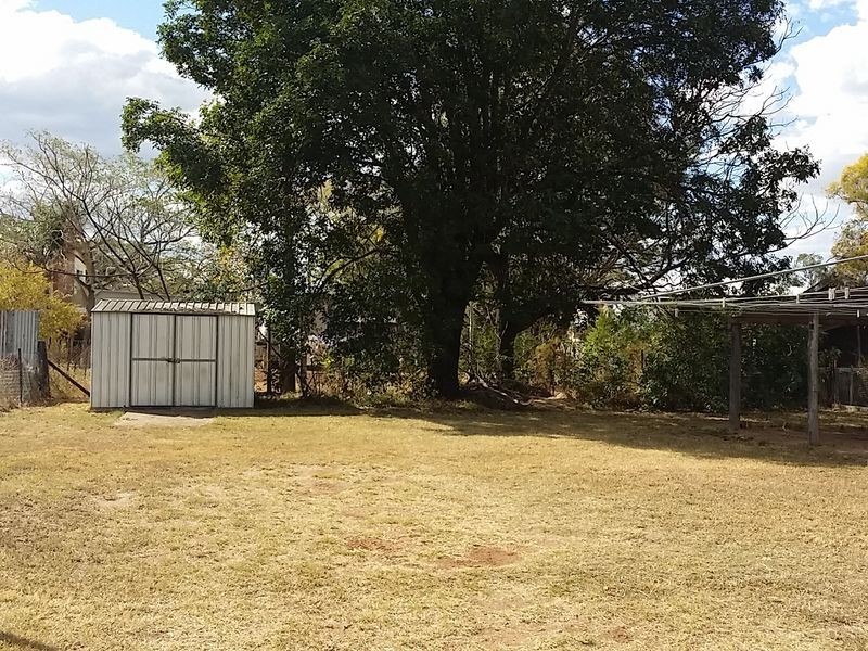 30 Box Street, Clermont QLD 4721