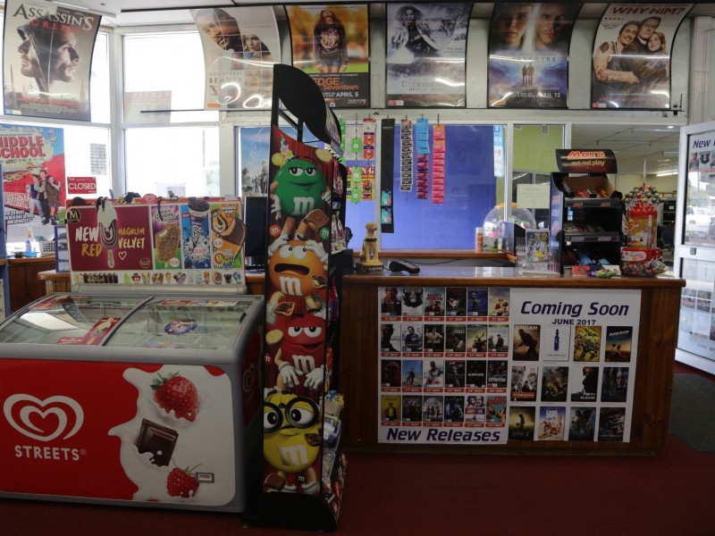 - PORTAL ENTERTAINMENT, Clermont QLD 4721