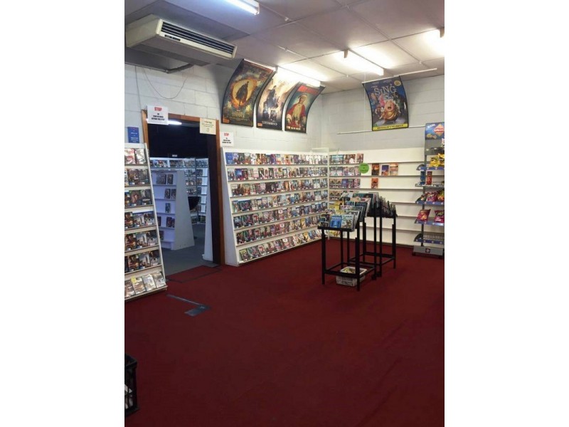 - PORTAL ENTERTAINMENT, Clermont QLD 4721