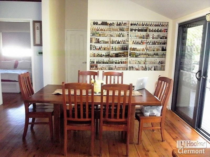 33 Mimosa Street, Clermont QLD 4721