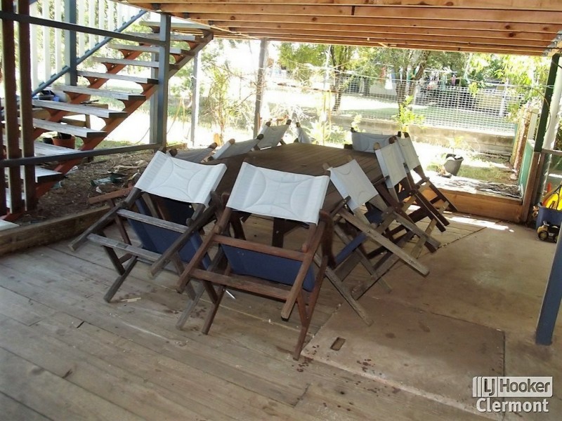 33 Mimosa Street, Clermont QLD 4721