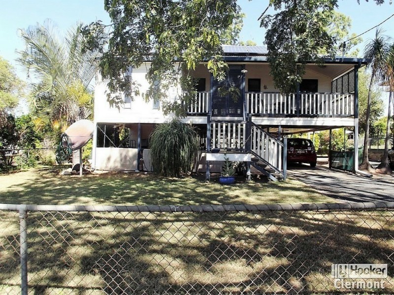 33 Mimosa Street, Clermont QLD 4721