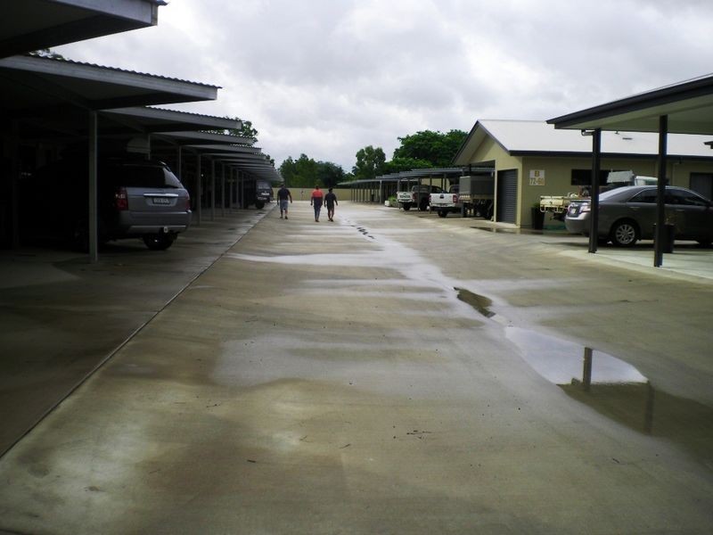 Units Sullivan Street, Emerald QLD 4720