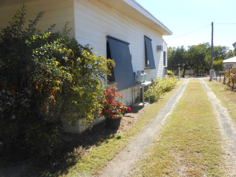 37 Beatty Street, Clermont QLD 4721