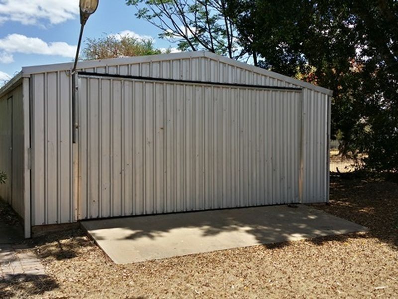 8 Kitchener Street, Clermont QLD 4721