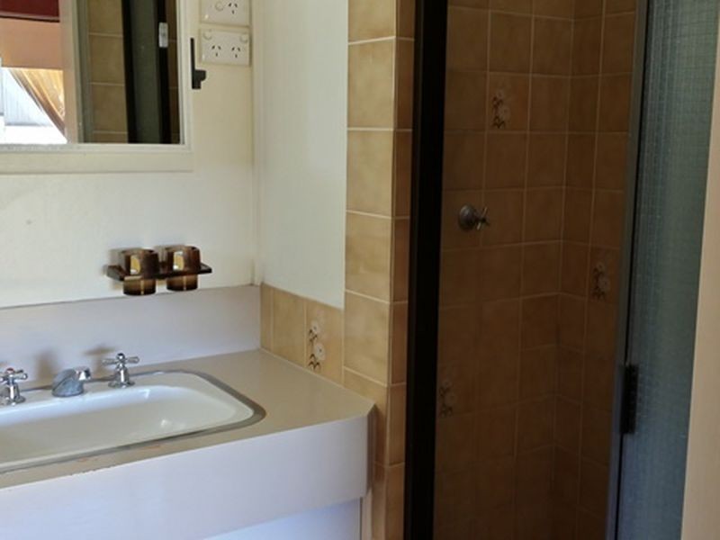 8 Kitchener Street, Clermont QLD 4721