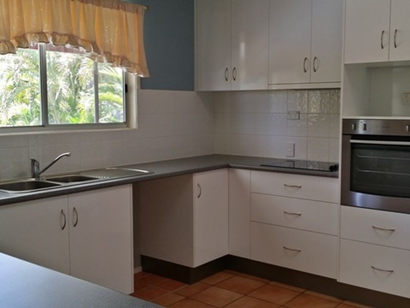 8 Kitchener Street, Clermont QLD 4721