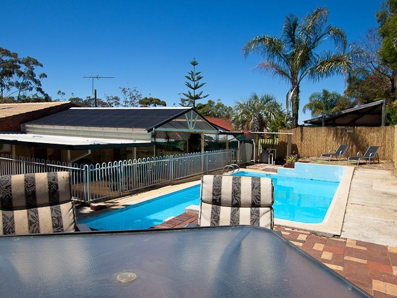 414 Warwick Rd, Warwick WA 6024