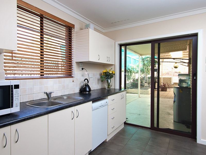 414 Warwick Rd, Warwick WA 6024