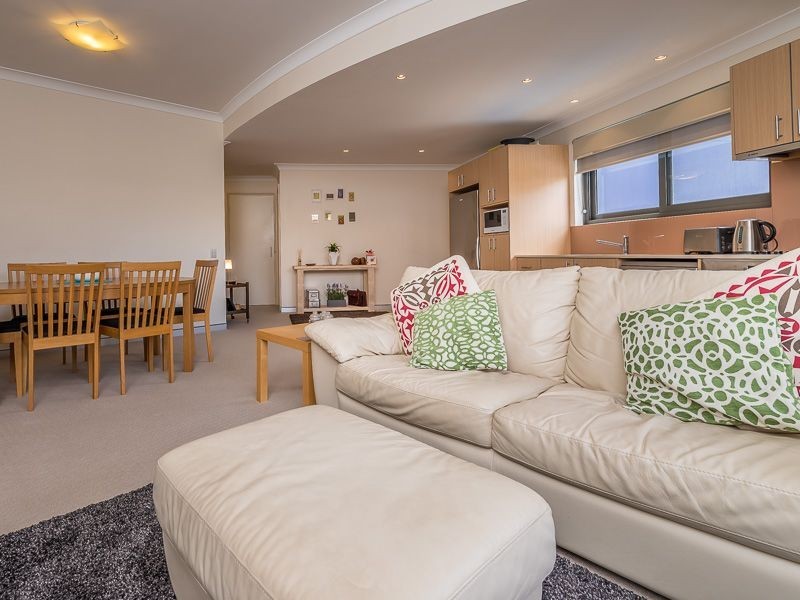 44/6 Walsh Loop, Joondalup WA 6027