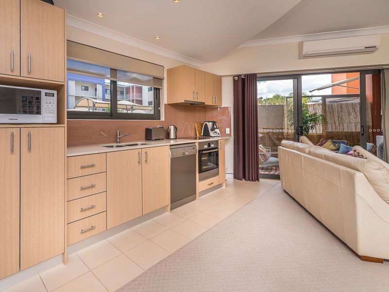 44/6 Walsh Loop, Joondalup WA 6027