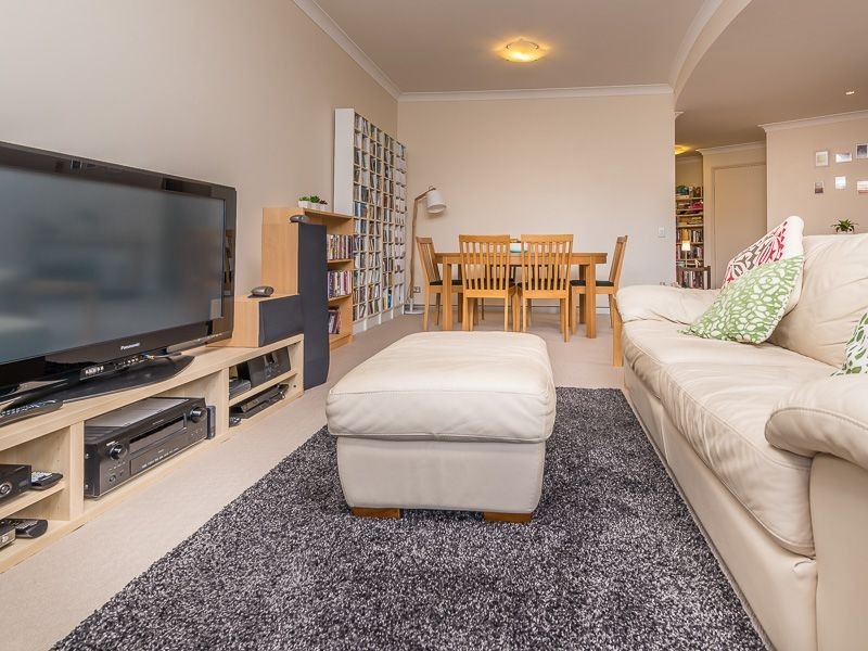 44/6 Walsh Loop, Joondalup WA 6027