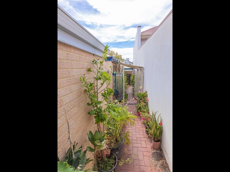 63 Regents Park Road, Joondalup WA 6027