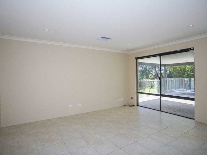 3/5 Daintree Court, Merriwa WA 6030