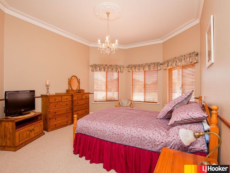 28 Amberley Way, Jandabup WA 6065