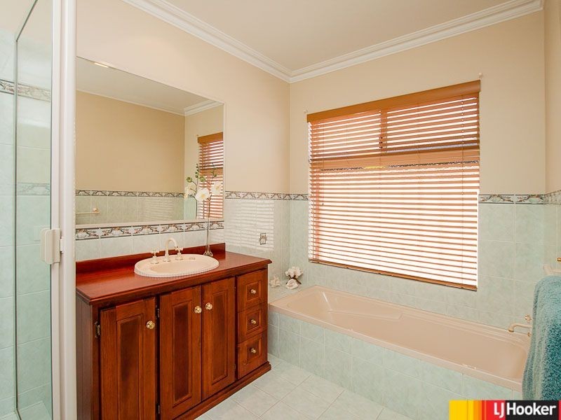 28 Amberley Way, Jandabup WA 6065