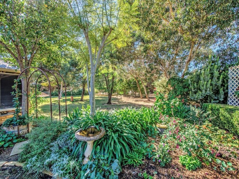 112 Hilltop Rise, Woodridge WA 6041