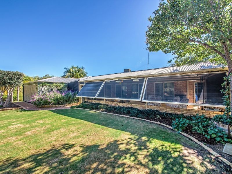 112 Hilltop Rise, Woodridge WA 6041